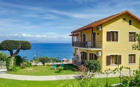 Eleni'S Apartments & Studios 1